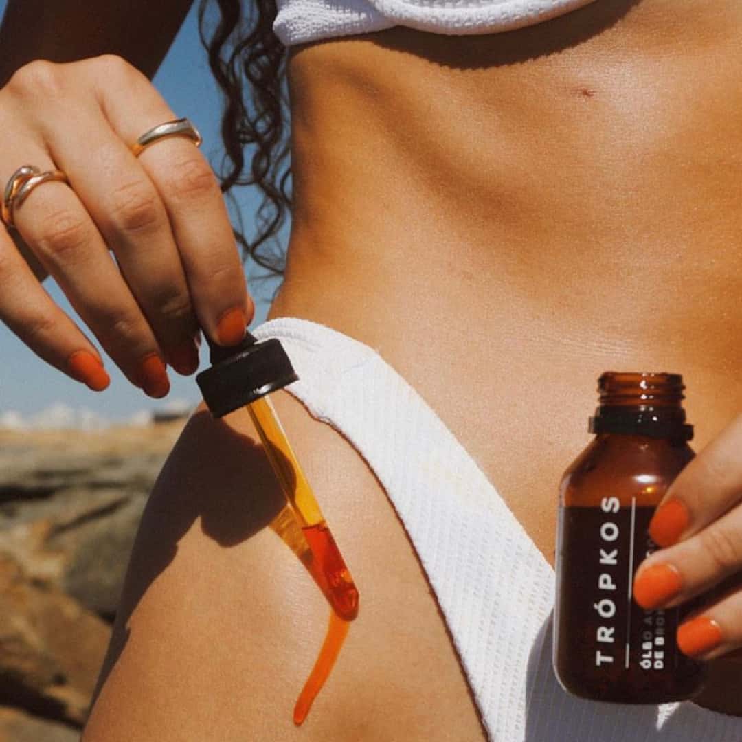 Trópkos: Hidratación y Bronceado Instantáneo en un Solo Paso ☀️✨